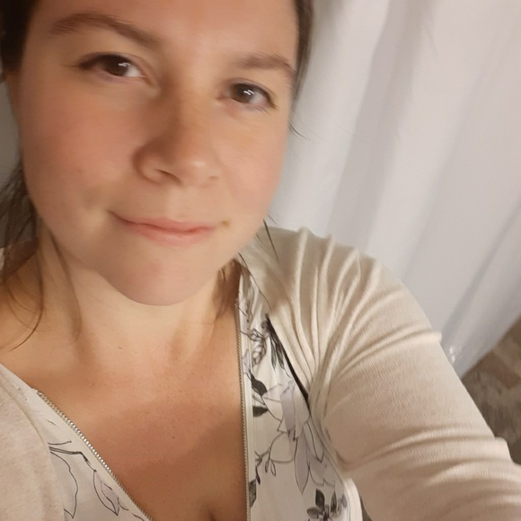 Meet your Posher, Stacey - Picture 1 of 1